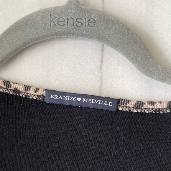 Brandy Melville black and cheetah long sleeve - Picture 2 of 2